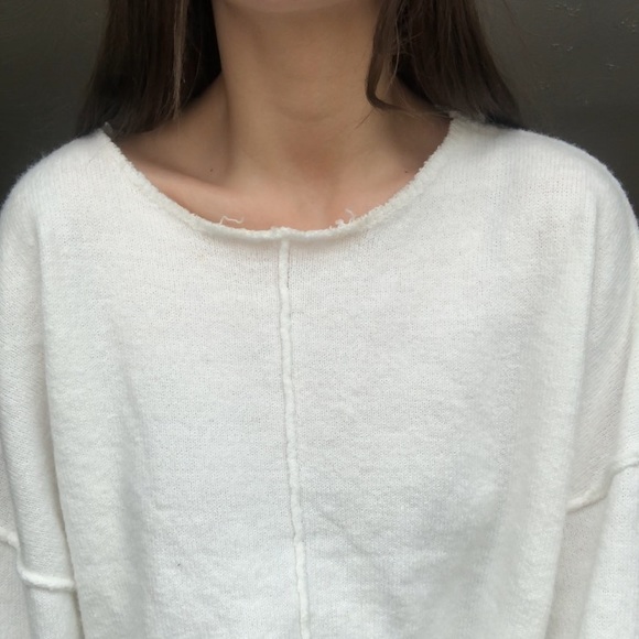 2 for 40$ Exposed hem sweater - Picture 5 of 5